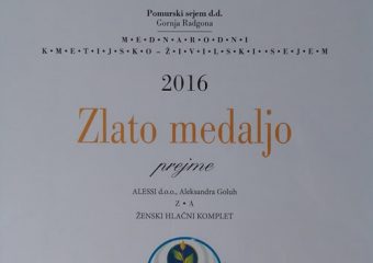 2016 – Ženski hlačni komplet
